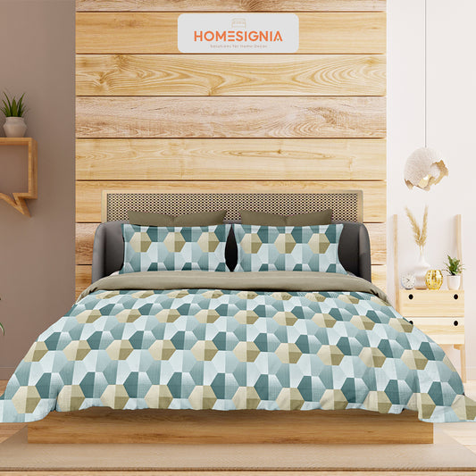 Modern Green Geometric King Size Bedsheet with Pillow Covers